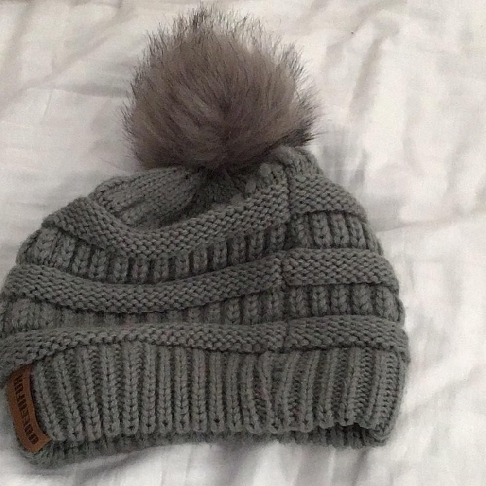 Queenfur hat